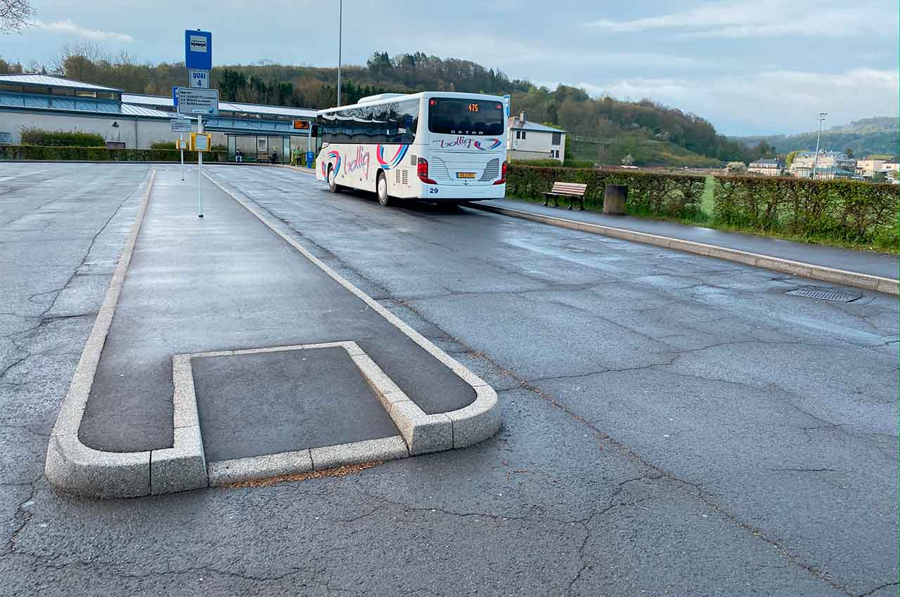 Techniroute Bordures à coller arret bus